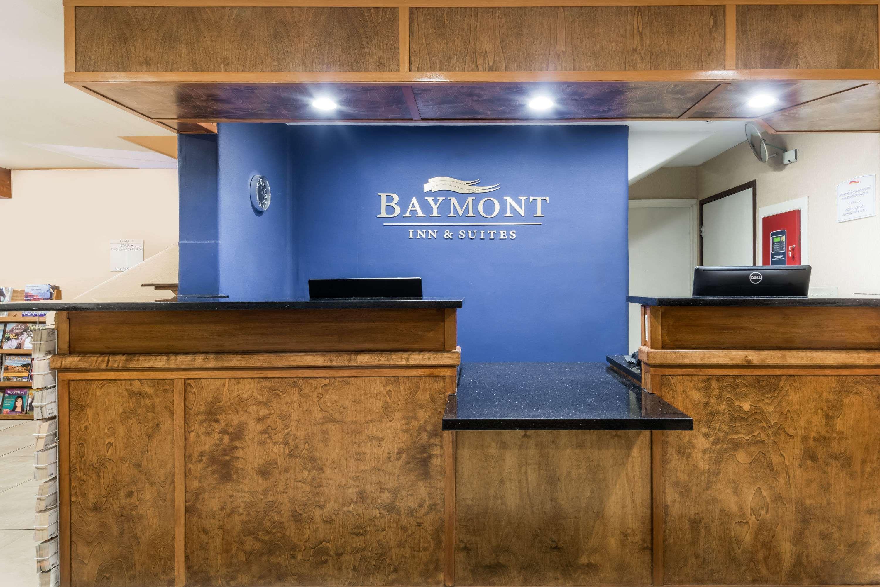 Baymont By Wyndham Santa Fe Hotel Exterior foto